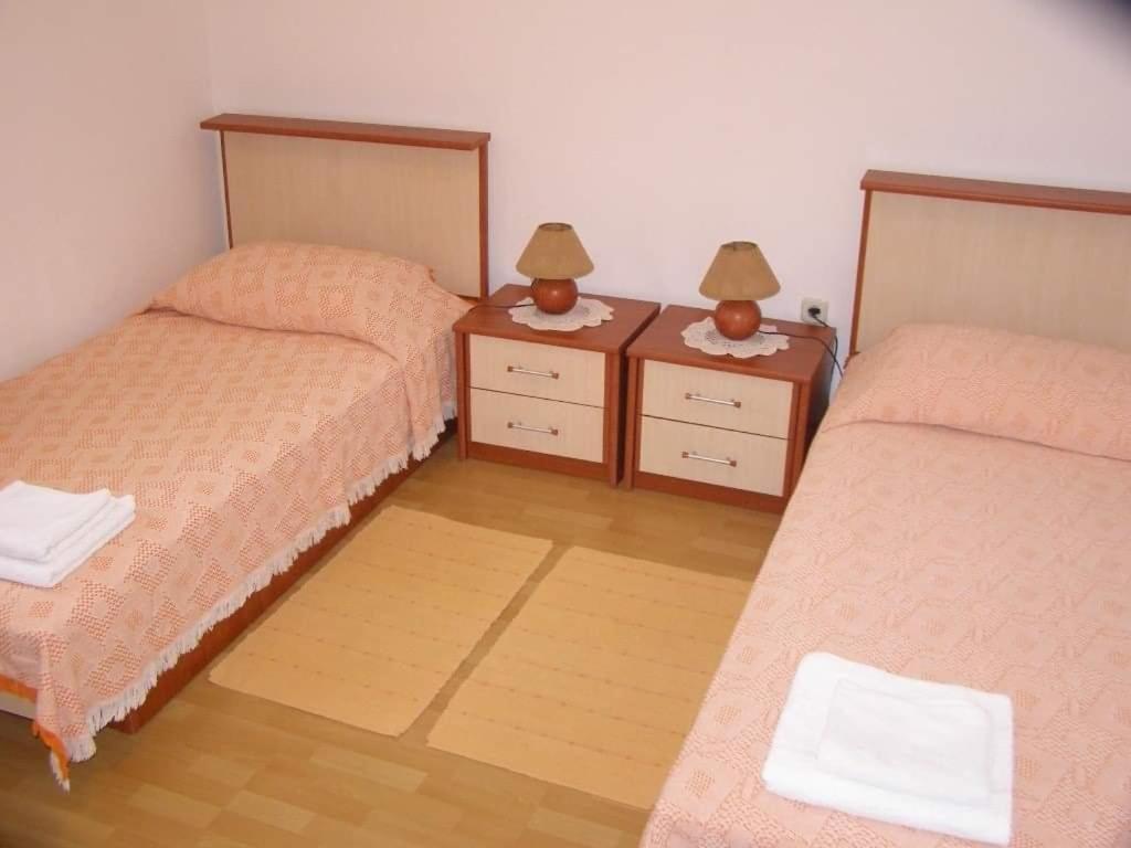 Apartmani Maria Preko Buitenkant foto